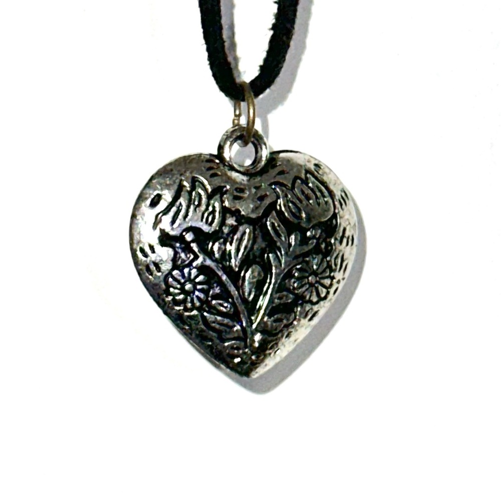 22” heart pendant necklace